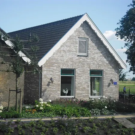 Ferienhaus Cornelly *